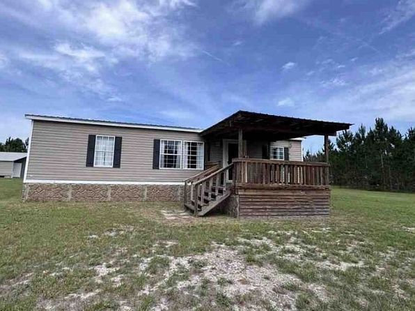 581 NE County Road 354