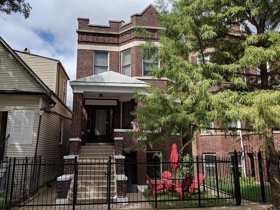 1st image of 2842 N Sacramento Ave