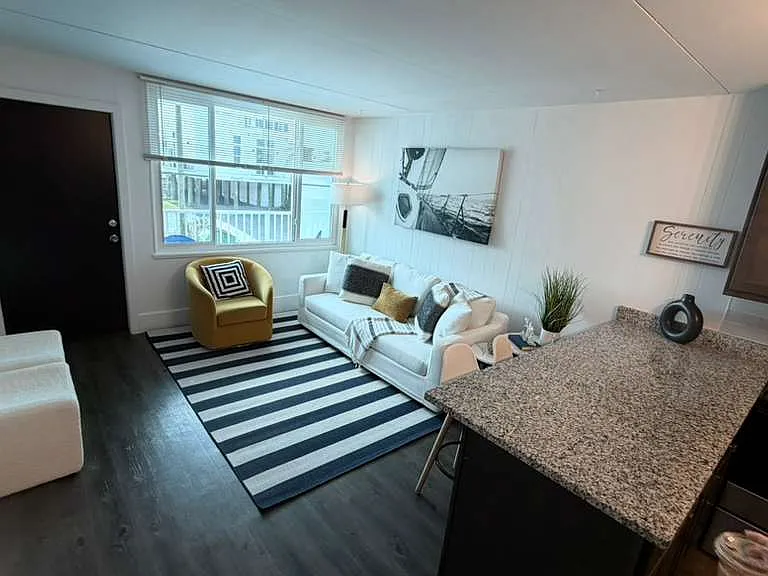 Mar-A-Sol Waterfront Residences — Photo 37