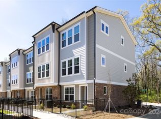 3205 Zenith Ln, Charlotte, NC 28205
