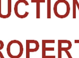 100 Covington Ct, Oak Brook, IL 60523