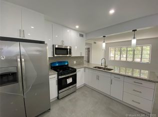 931 NW 1st St #2, Miami, FL 33128