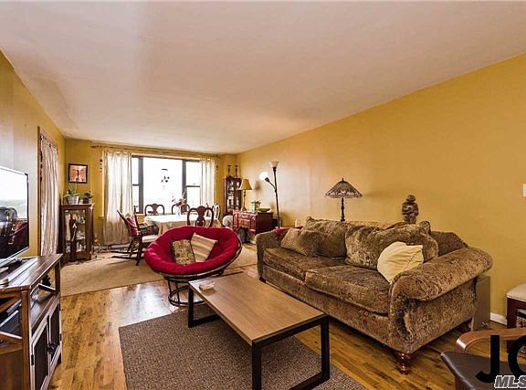 5th image of 333 E Broadway APT 6A