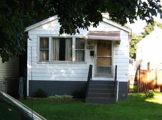 13224 S Houston Ave, Chicago, IL 60633