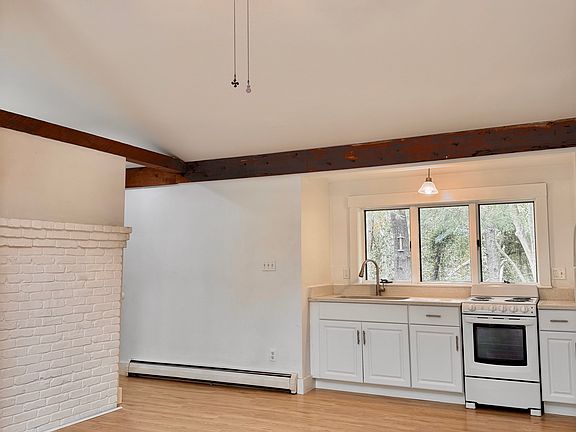 5th image of 84 Dennison St #2