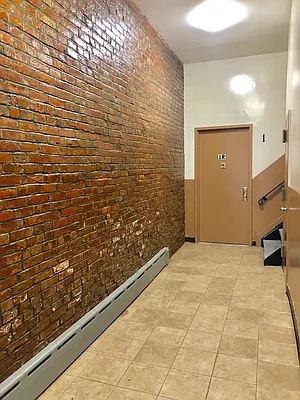 Rented by Parlor Real Estate Corp | media 21