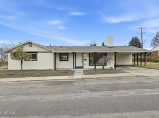 2902 Bonnie Doon Ave, Yakima, WA 98902