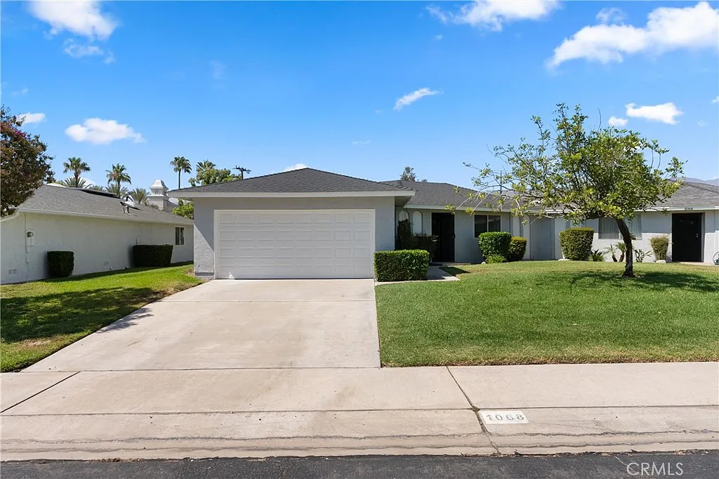 3 bed, 1443 sqft, $3,300 — Photo 1