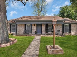 9306 McAfee Dr, Houston, TX 77031
