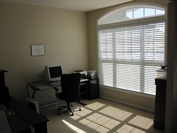 5th image of 3415 Briaroak Dr