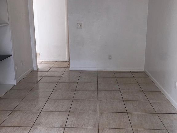 2nd image of 1290 Highlands Dr APT 2