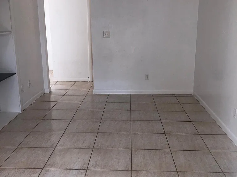 1290 Highlands Dr #2 — Photo 2