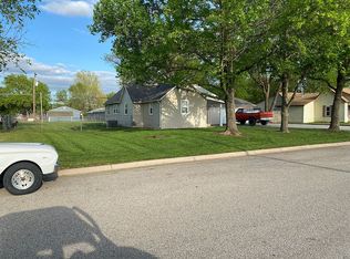 612 N Main St, Belle Plaine, KS 67013
