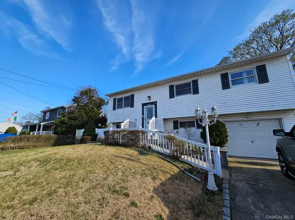 106 Fountain Avenue, Selden, NY 11784