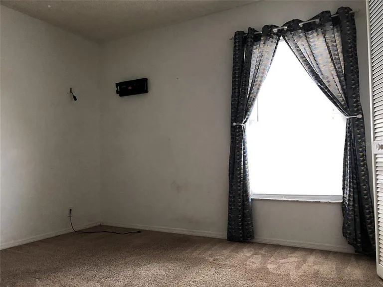 2673 Chatham Cir — Photo 24