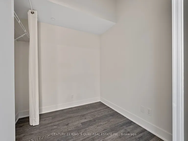 188 Fairview Mall Dr #822 — Photo 14