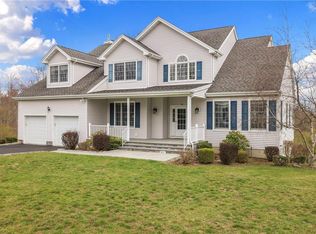 18 Hynard Pl, Baldwin Place, NY 10505