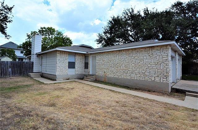 1st image of 11609 Castle Rock Ct