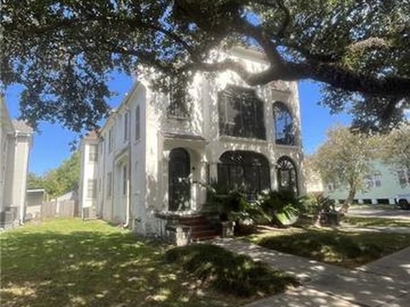 5403 Fontainebleau Dr