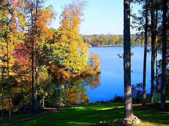 Over 190' of waterfront