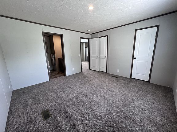 3rd image of 60 Locust Ave #60