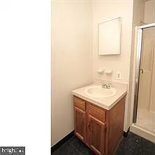 1734 W Diamond St #2 — Photo 9
