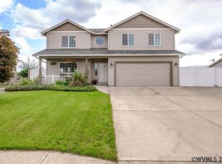 1054 Filbert St, Jefferson, OR 97352