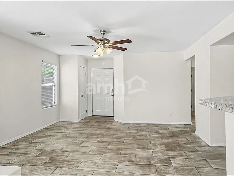 2036 W Kristina Ave — Photo 7