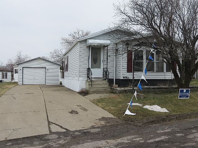 1st image of 12 N Whispering Ln