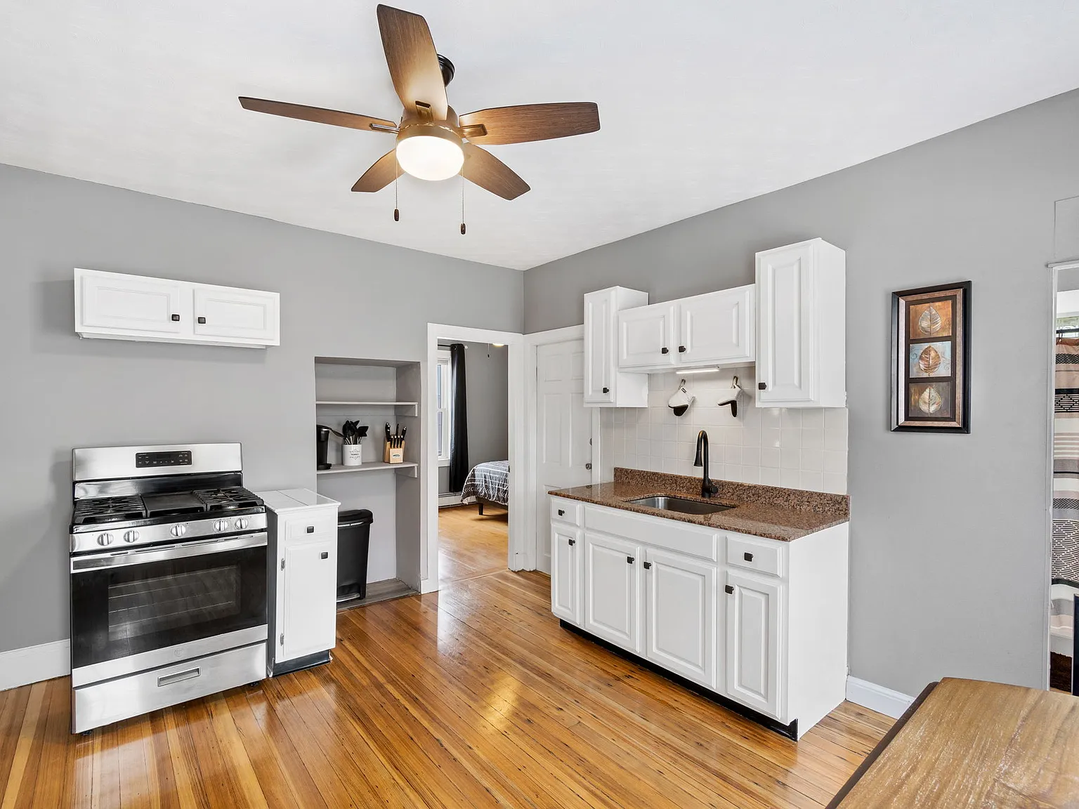 2 bed, $2,800 — Photo 4