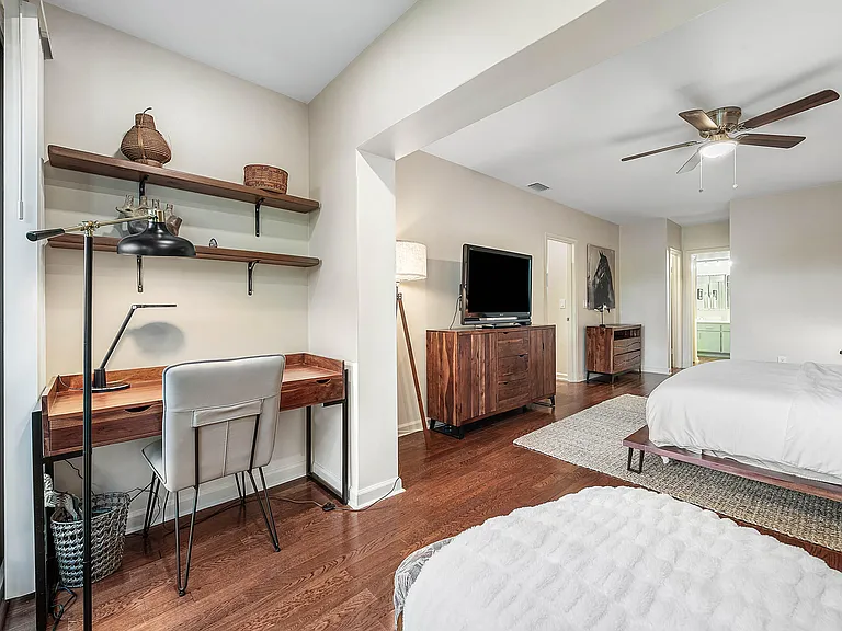11355 Pond View Dr #D202 — Photo 13