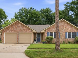 2022 Arcadia Dr, Sugar Land, TX 77498