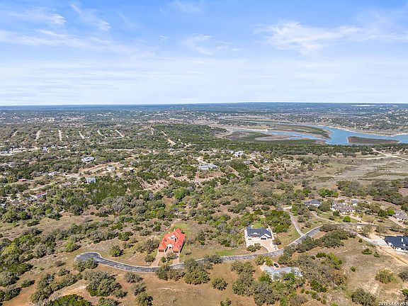 5th image of 925 Kings Cove Drive LOT 28