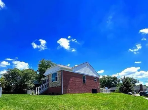 2105 Ruatan St, Hyattsville, MD 20783