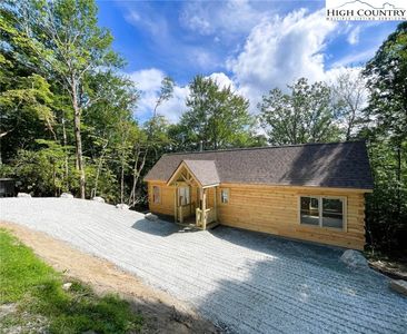 225 Oak Road, Banner Elk, NC, 28604