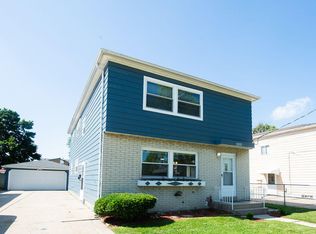 2207 Romayne Ave, Racine, WI 53404