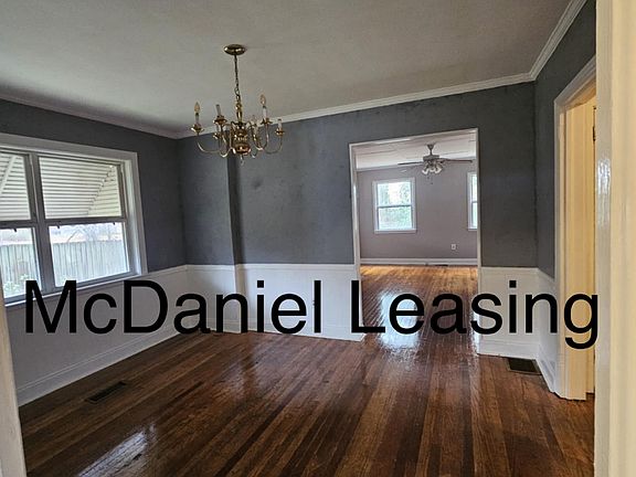 3rd image of 301 Weblin St