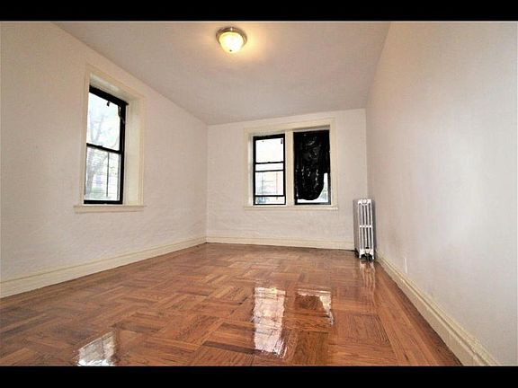 5th image of 3312 Hull Ave