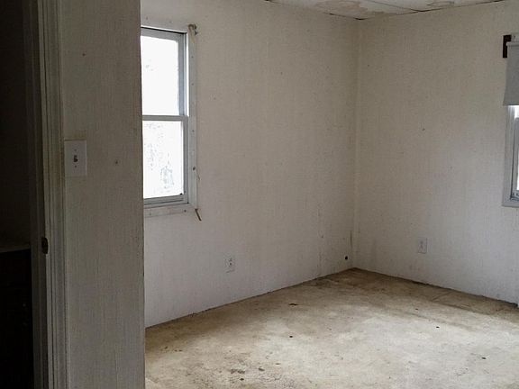 2nd image of 347 Poplar Dr