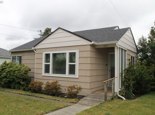 1865 Maple St, North Bend, OR 97459