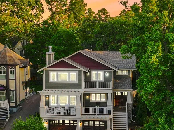 17209 Grays Bay Blvd, Wayzata, MN 55391