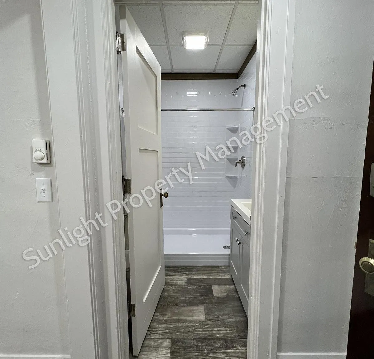 103 E Main St — Photo 4