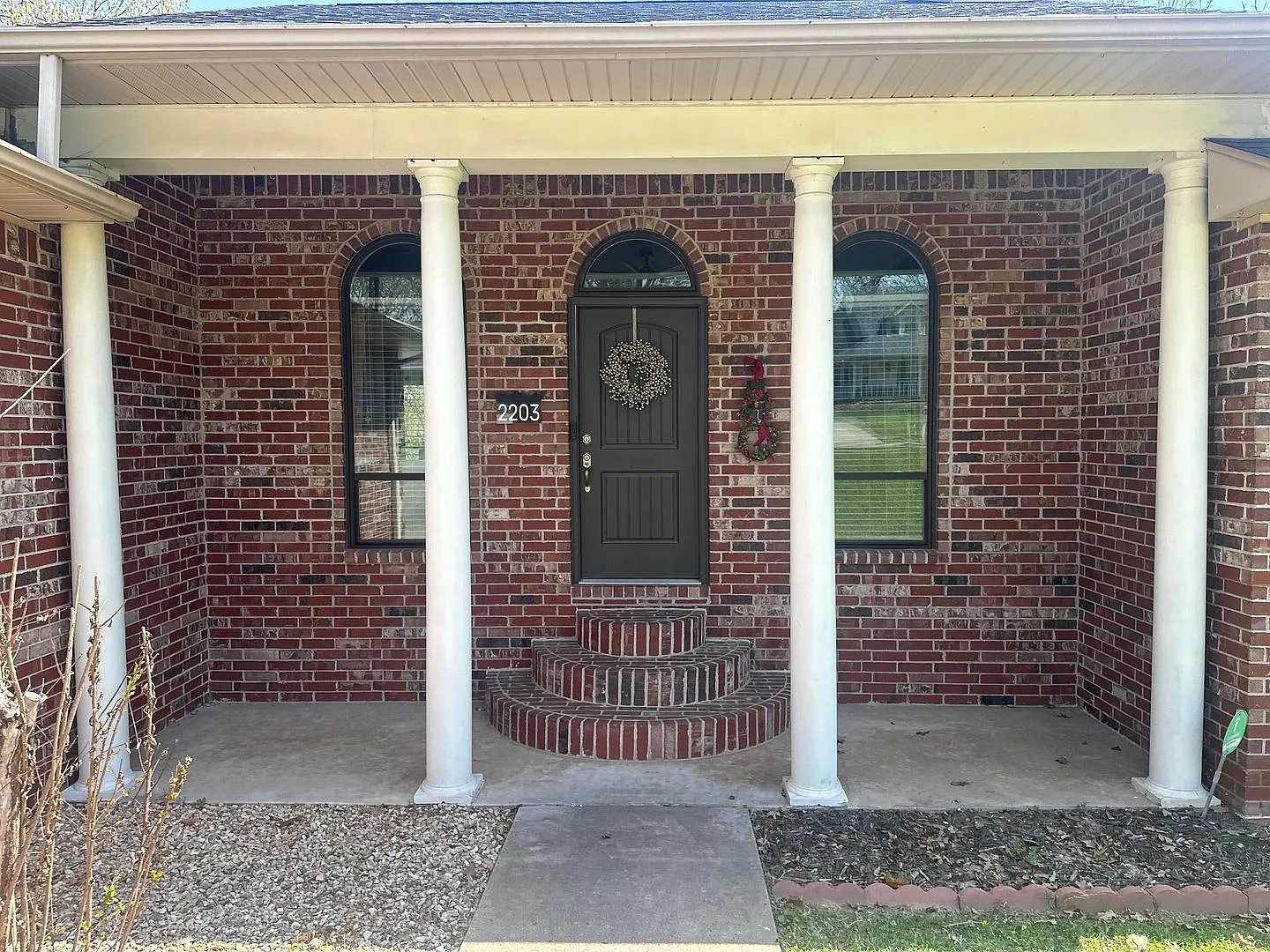 Available October 1st! Beautiful 4-Bedroom, 2-Bathroom Home next to J.B. Hunt Park — Photo 2