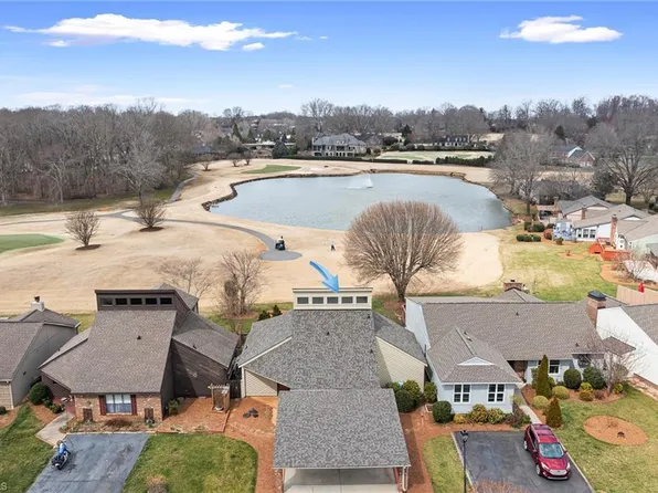 139 Fairway Dr, Advance, NC 27006