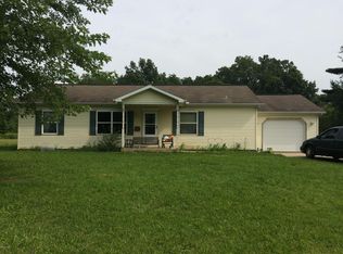 5755 E Buffalo Rd, Buchanan, MI 49107