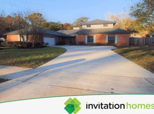 12094 E Dividing Oaks Trl, Jacksonville, FL 32223
