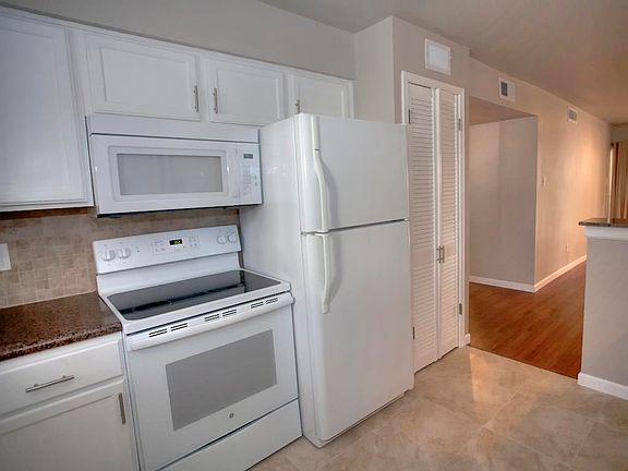 4th image of 12100 Melville Dr APT 103A