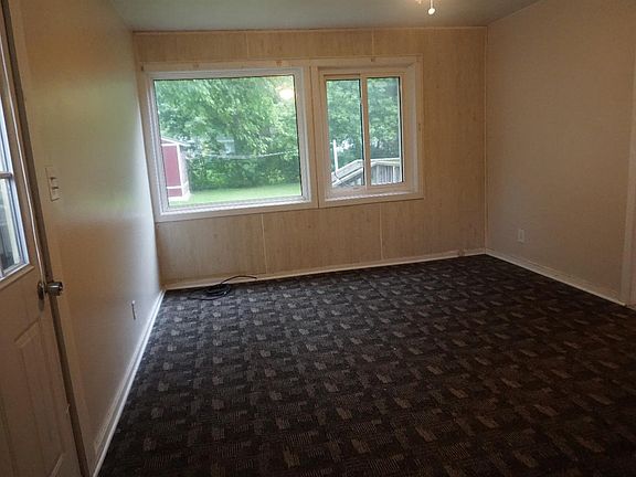 5th image of 31855 Bay Ct