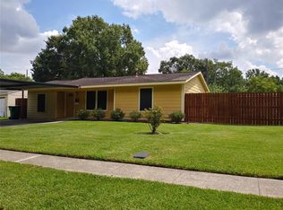 1103 W Hart Ave, Pasadena, TX 77506