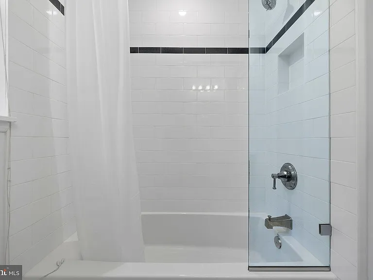 3441 S Stafford St #B2 — Photo 17